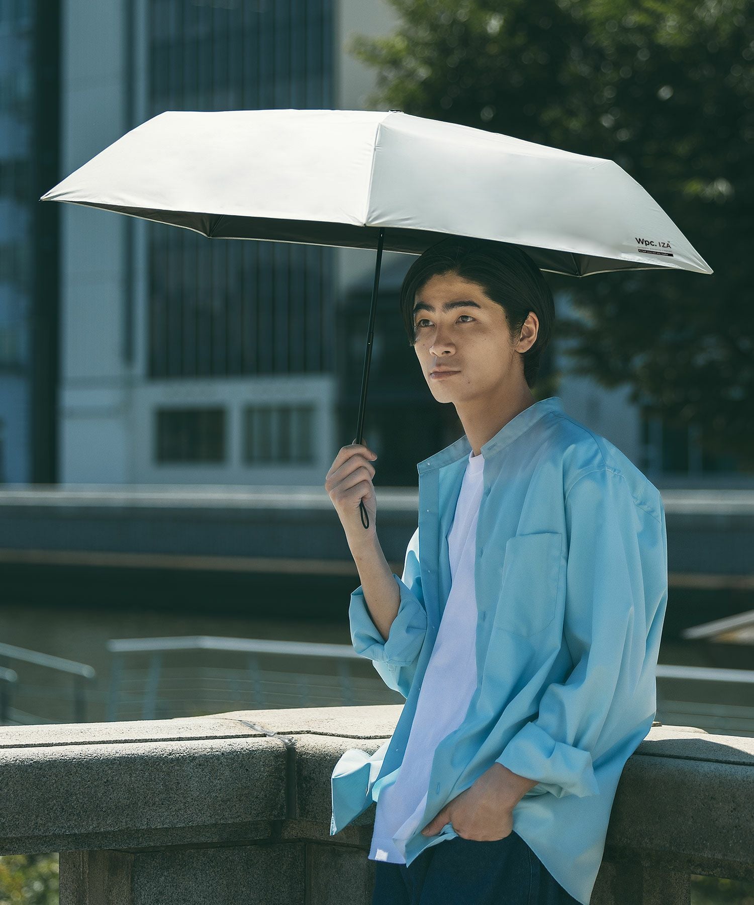 IZA(イーザ)【軽量＆スリム/無地】LIGHT＆SLIM ライト＆スリム 軽量