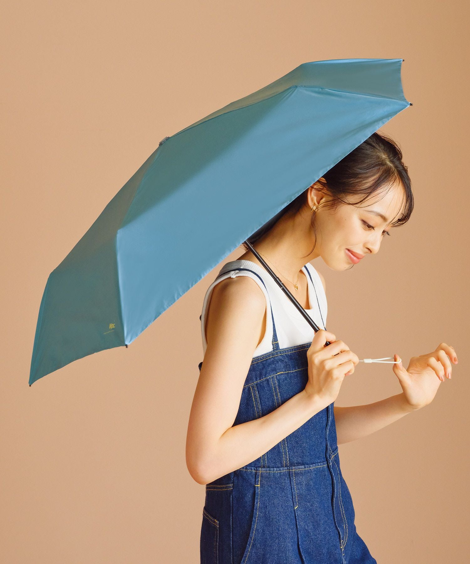 遮光軽量 ソリッド ミニ Wpc. ギフト対象 日傘 折りたたみ 晴雨兼用