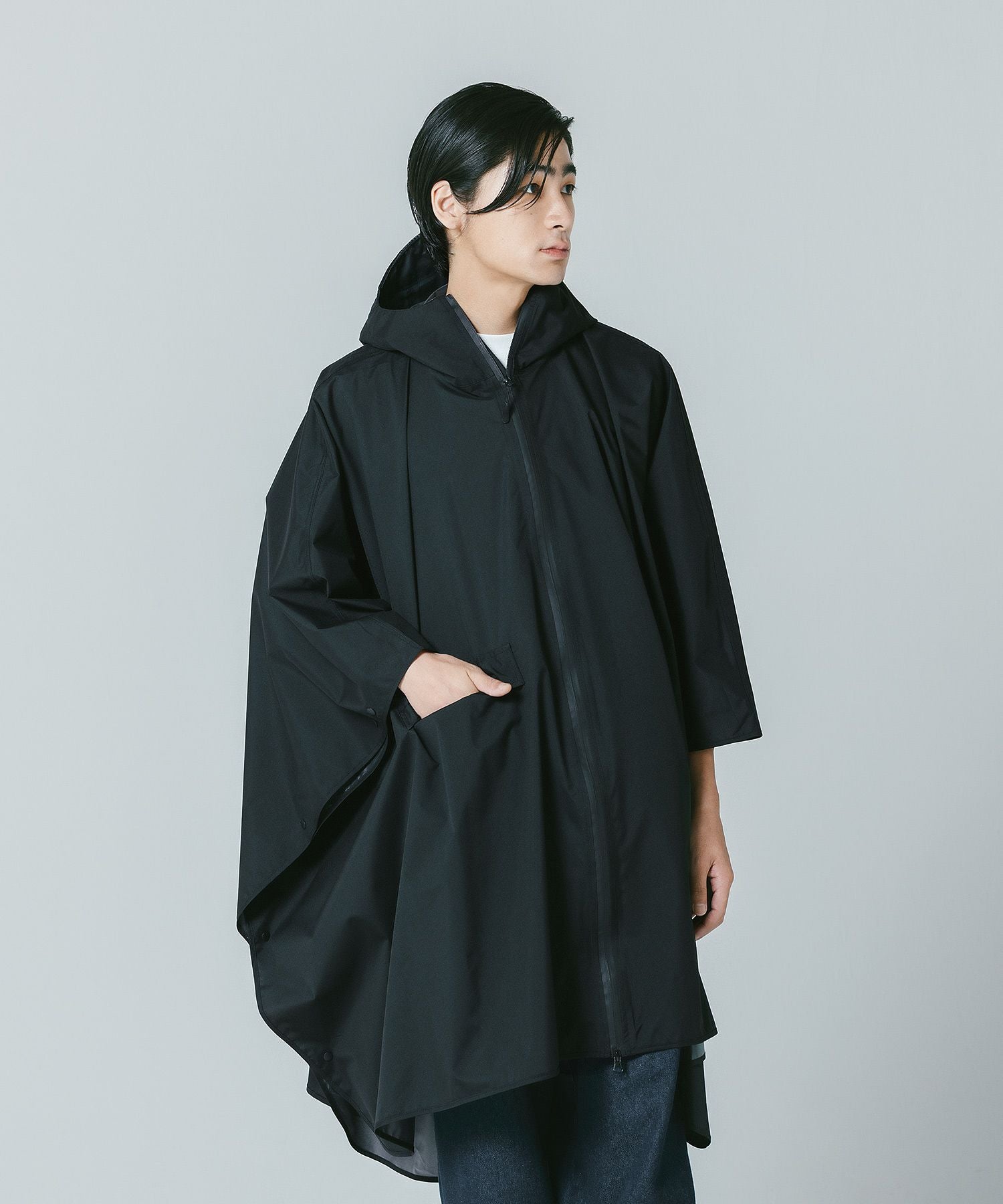 未使用　SYSORUS ベルテッドプレーンポンチョMOCHA GRAY IZA(イーザ)【レインポンチョ】RAINBREAKER PONCHO レインブレーカー