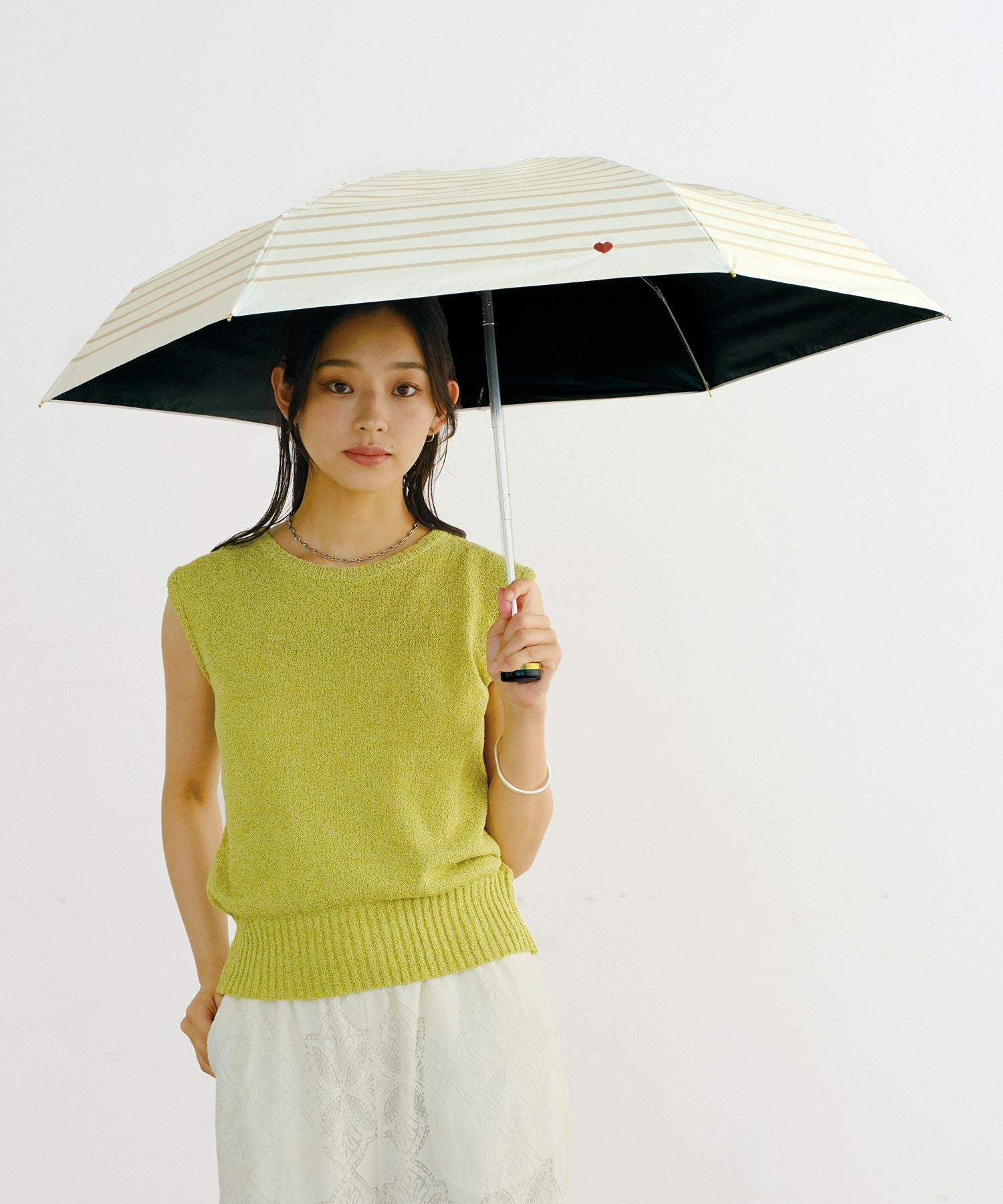 遮光ハート刺繍ボーダー ミニ Wpc. ギフト対象 日傘 折りたたみ 晴雨