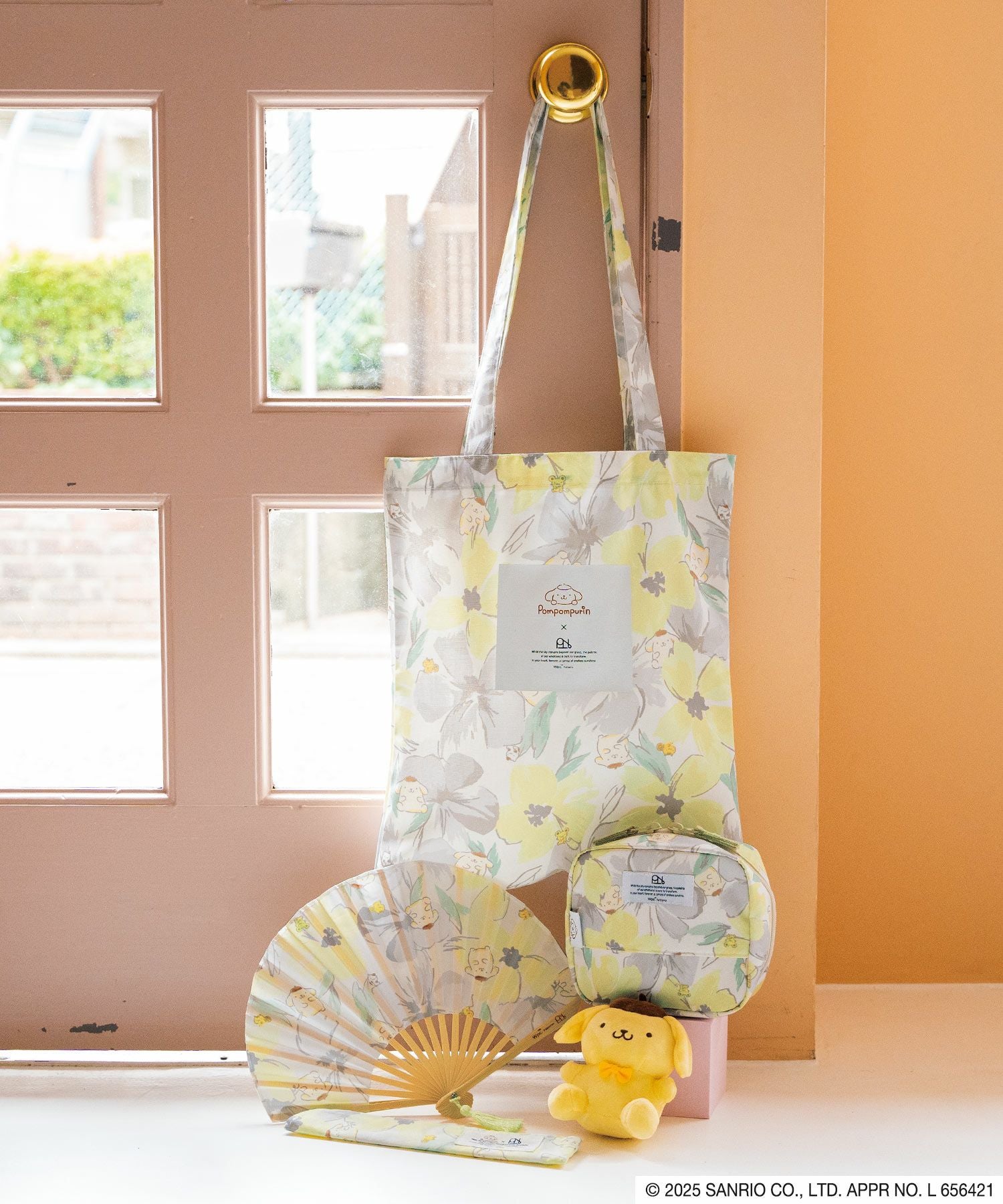 サンリオキャラクターズ×Wpc. Patterns はっ水スクエアポーチ グッズ